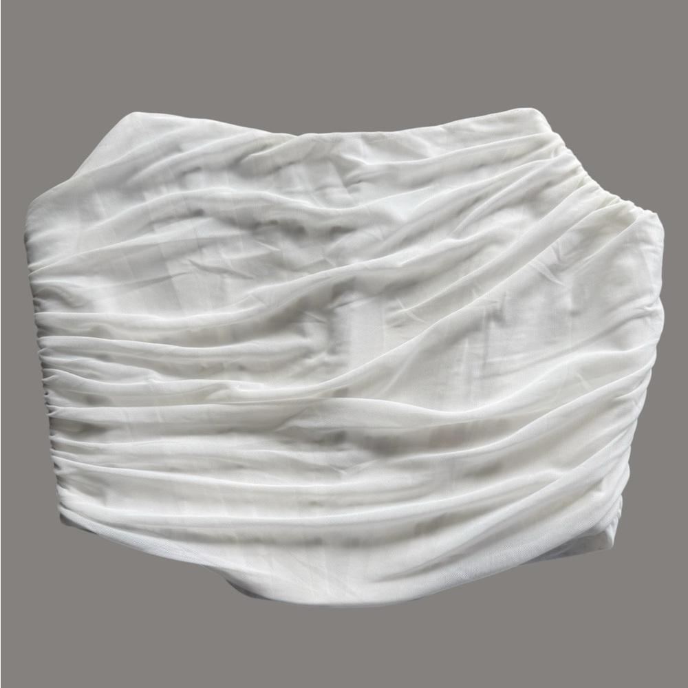 Chic White Ruched Women's Crop Top with corset boning structure